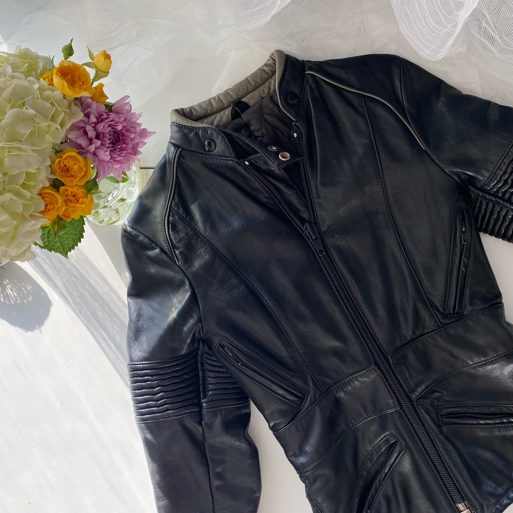 Genuine Taurus leather jacket in black, women’s size 2-4